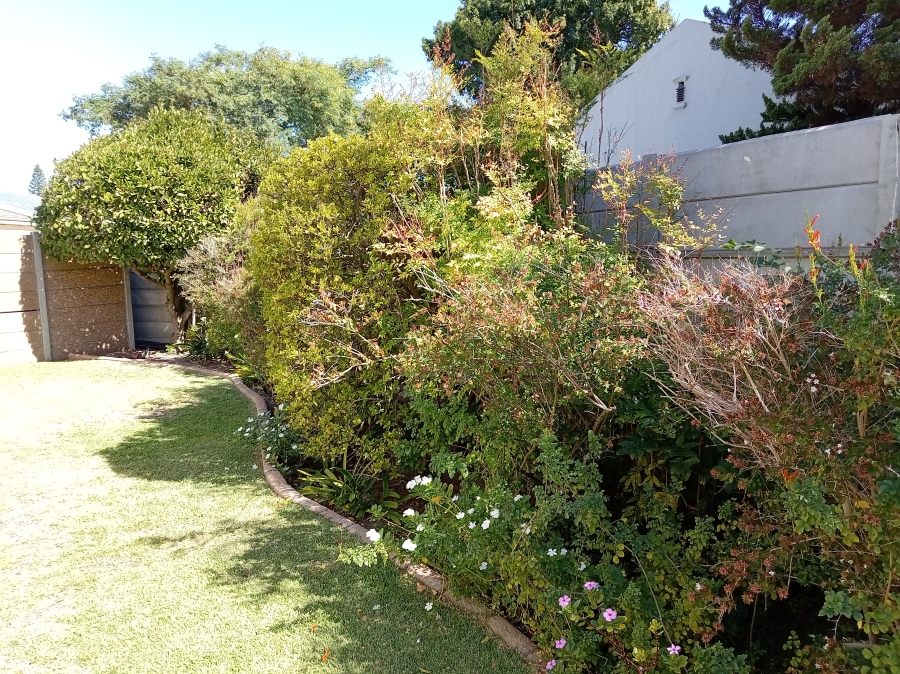4 Bedroom Property for Sale in Edgemead Western Cape